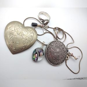 Silver jewelry 925 all wearable but stone missing from one ring